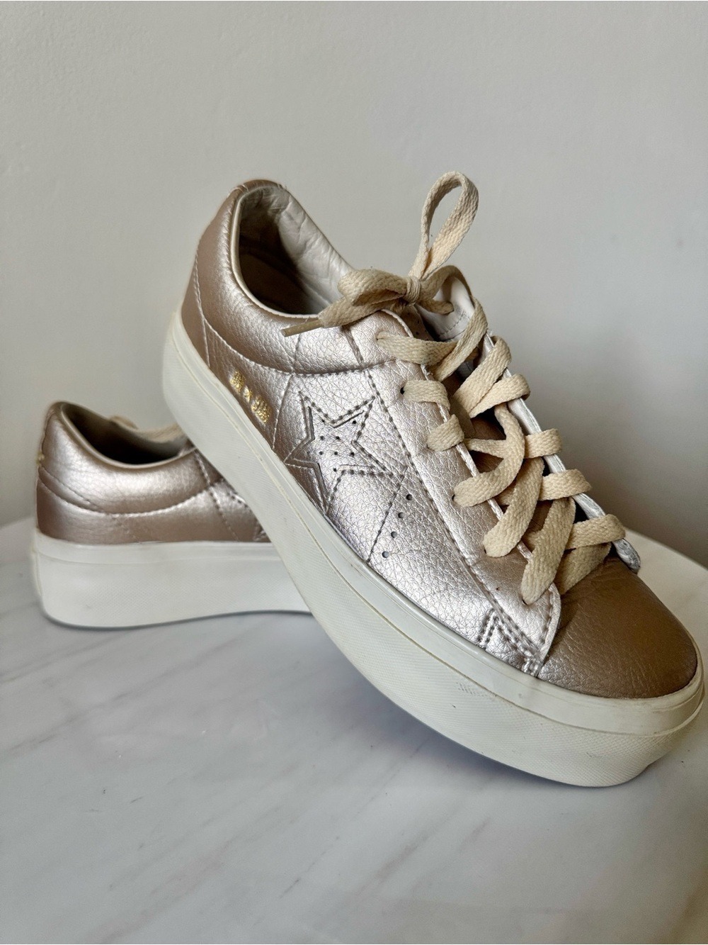 Converse One Star Platform Ox, Metallic Gold Sneakers, Size 7